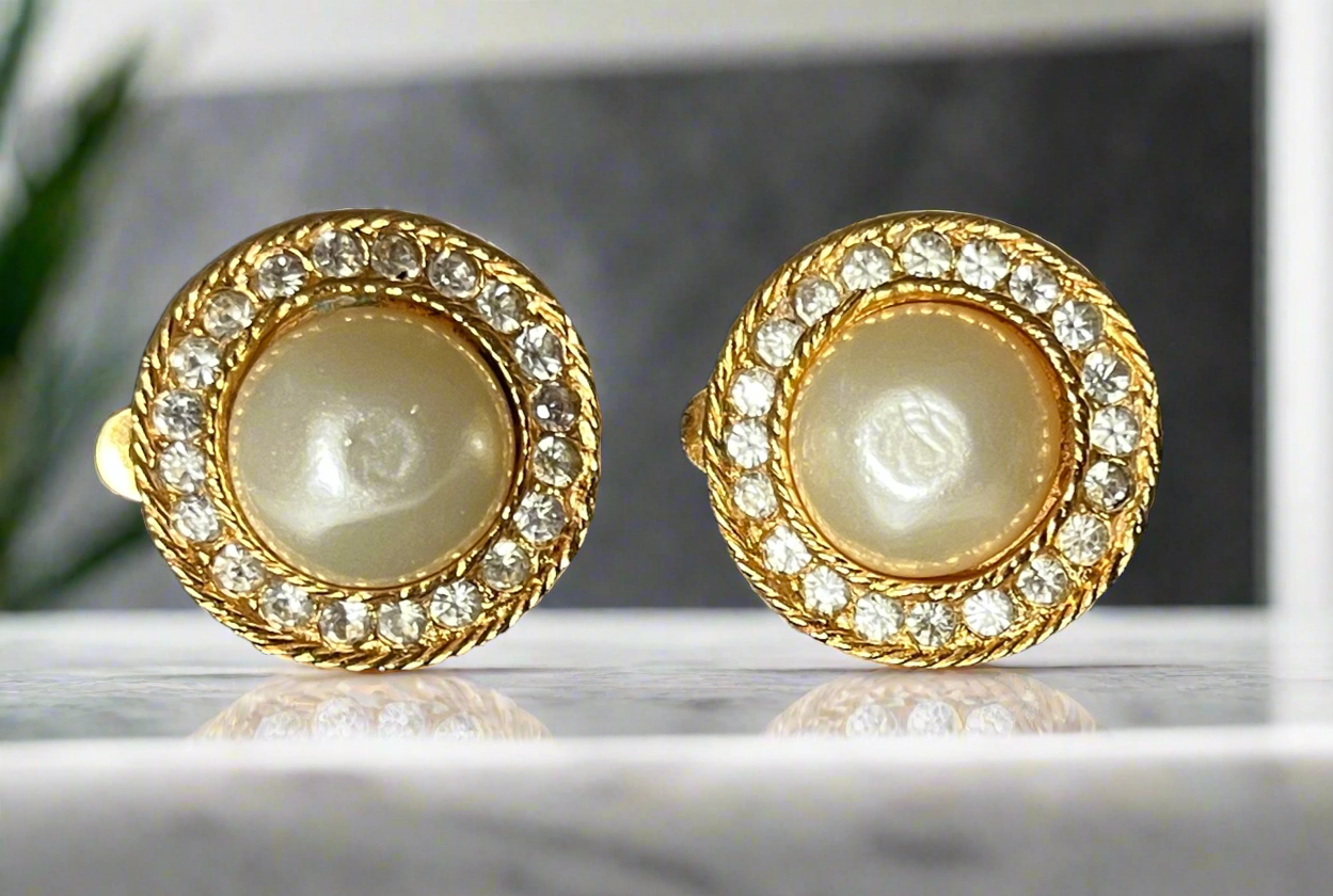 👑 INVESTMENT PIECE: Chanel 1980s Baroque - 24k Gold Crystal Pearl