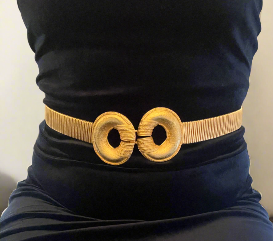 π VERSATILE LUXURY: Kenneth Jay Lane 1980s Gold Belt - Necklace Transformation