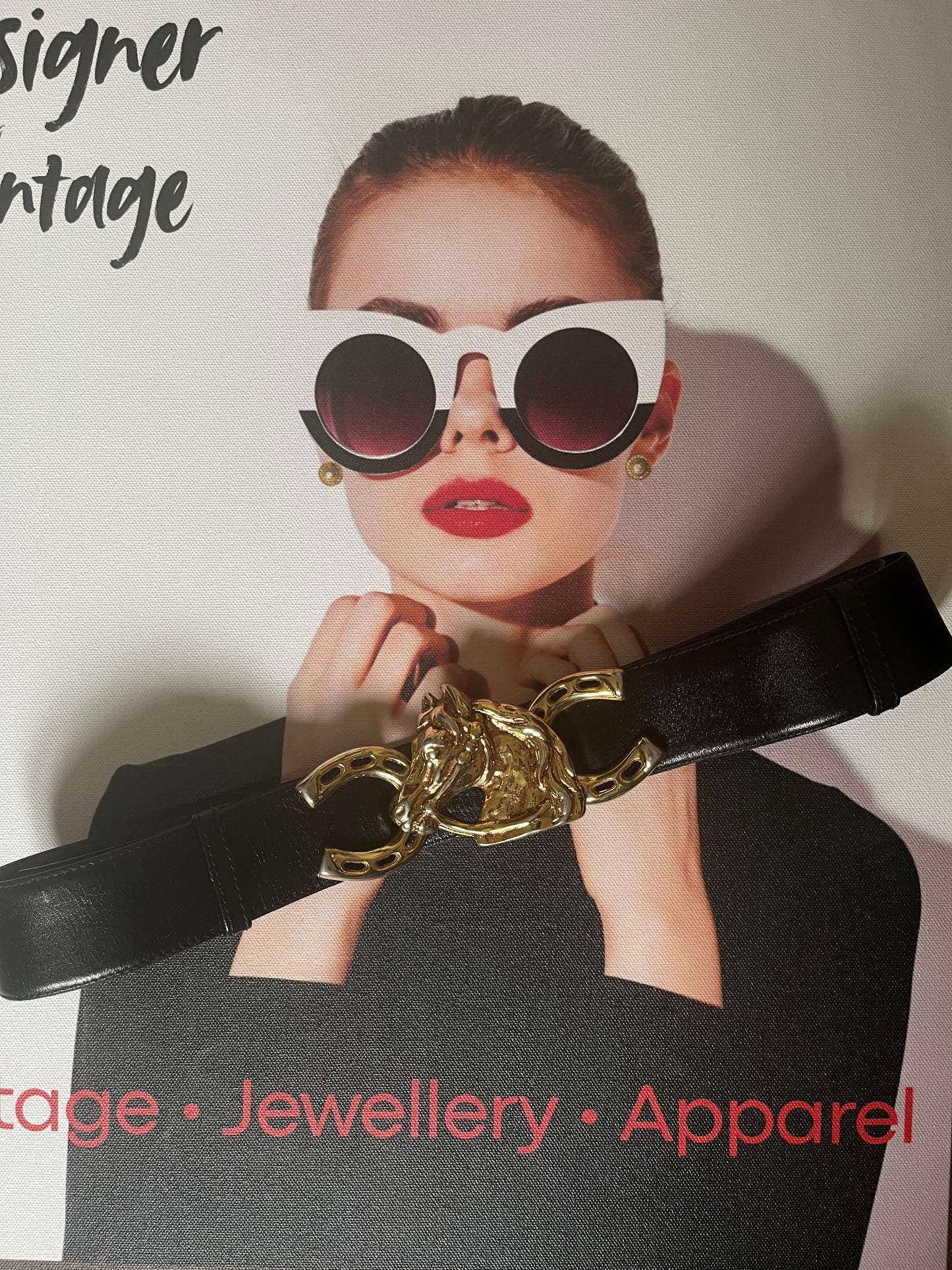 🐎 EQUESTRIAN ELEGANCE: 1980s Vintage Horse Head Buckle Belt - Statement Leather Accessory