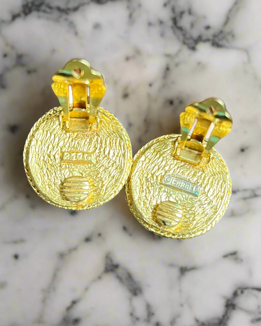 👑 INVESTMENT PIECE: Chanel 1980s Baroque - 24k Gold Crystal Pearl