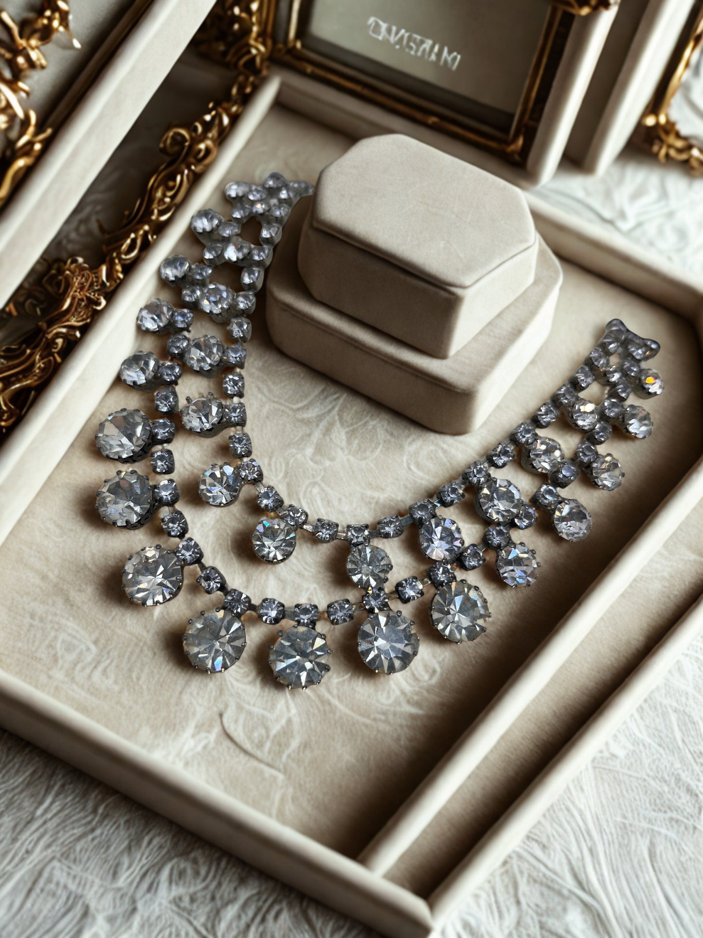 💎 DAZZLING CASCADE: 1950s Paste Diamond - Statement Collar Necklace