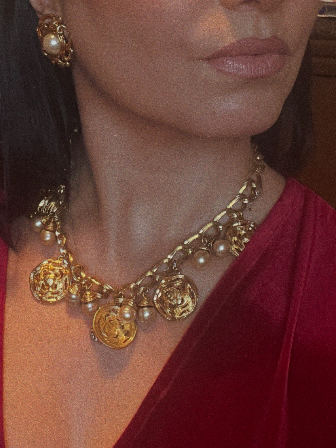 👑 COUTURE STATEMENT: Jean Louis Scherrer 1980s Gold Plated Medallion & Pearl Choker Necklace
