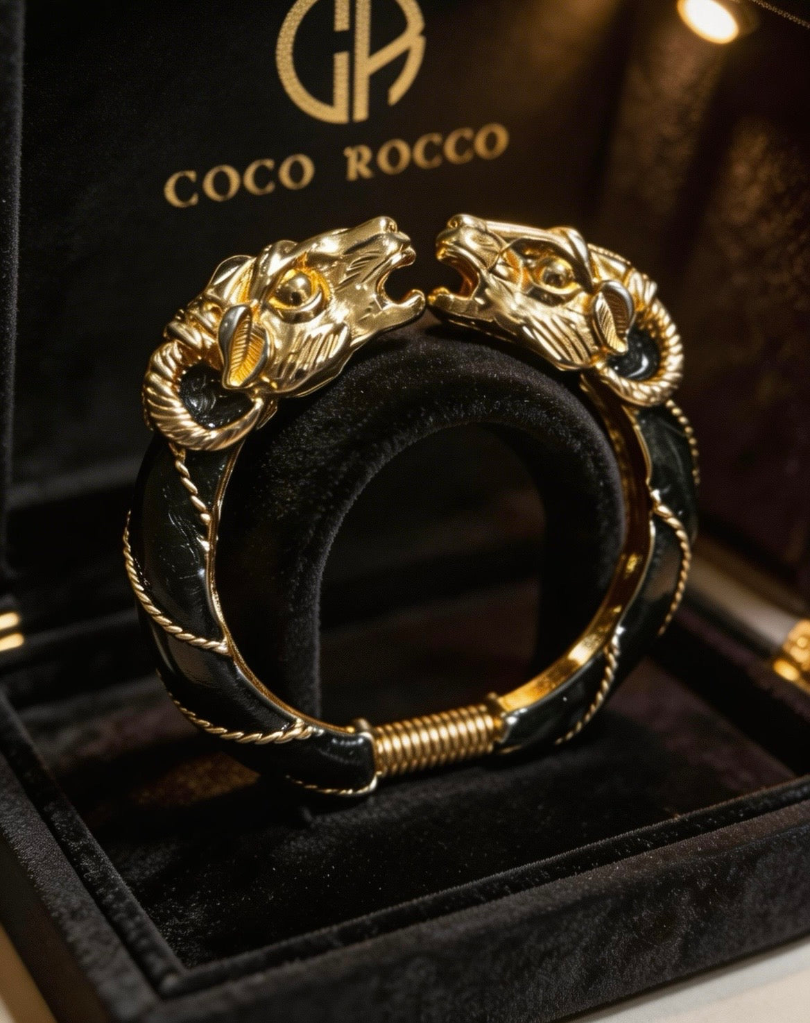 🐏 POWER STATEMENT: David Stannard 1980s Sculptural Rams Head Bracelet - Black Enamel & Gold