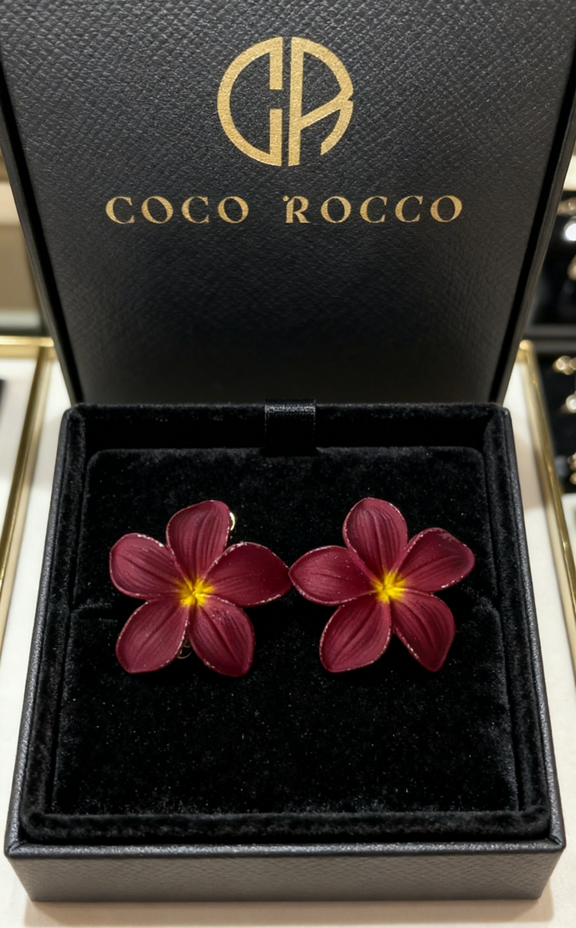 🌺 ARTISAN BEAUTY: 1950s West Germany Hand-Painted Plastic Floral Earrings